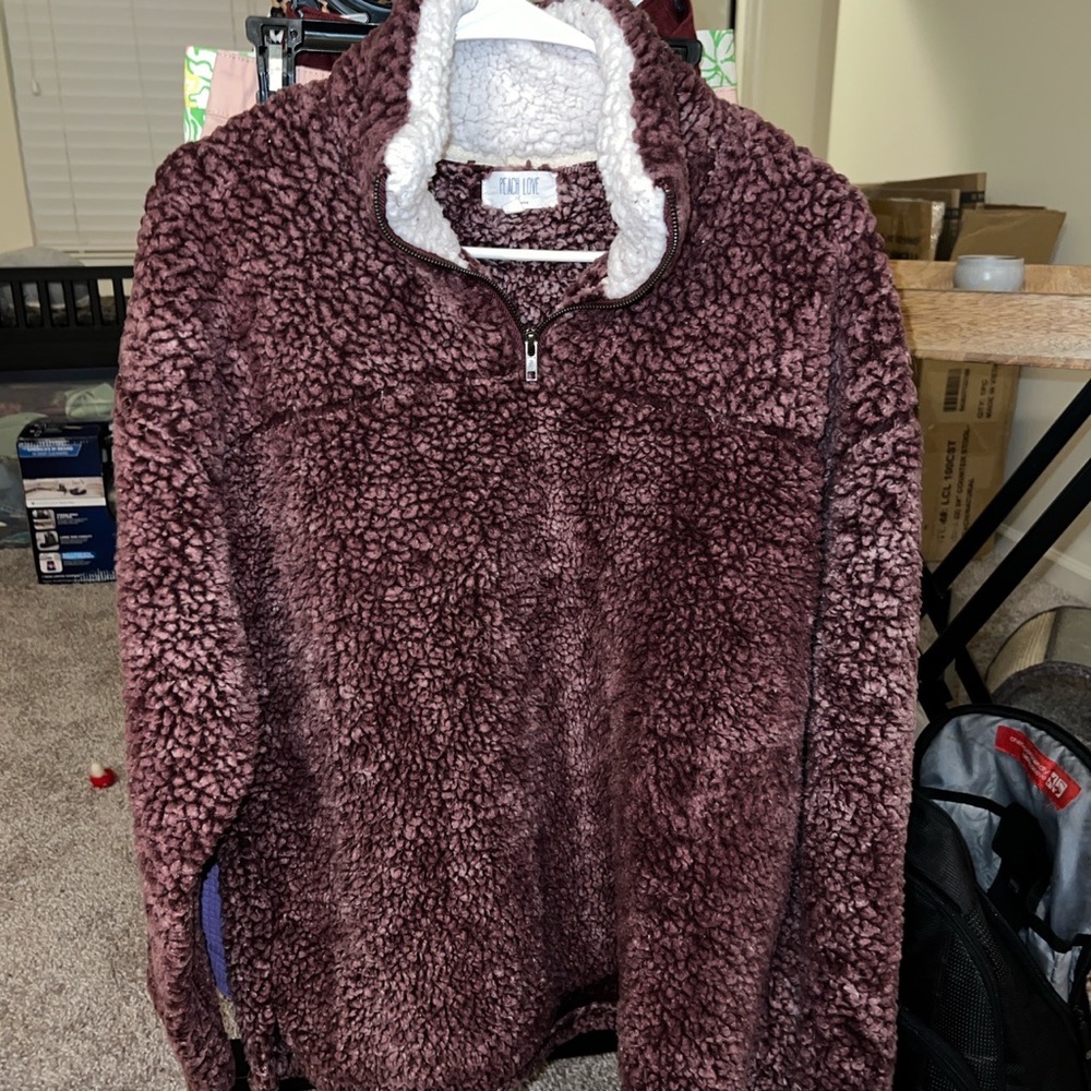 Women’s Large Peach Love California Sherpa pullover. NEVER WORN. PERFECT